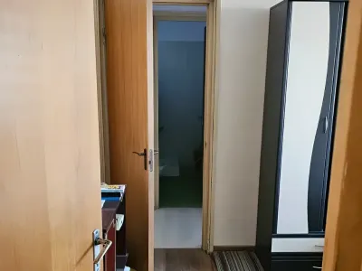 hol cu oglindă apartament vanzare cumparare Sector 3 București
